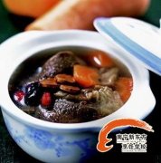 家庭靓汤推荐 黄豆栗子冬菇煲猪脊骨
