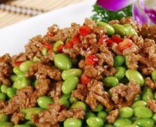 家常小菜——牛肉炒毛豆的做法