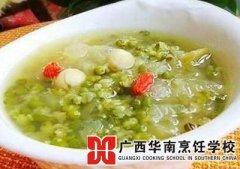 大暑期间饮食要特别注意