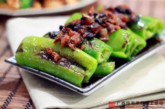 虎皮尖椒酿肉